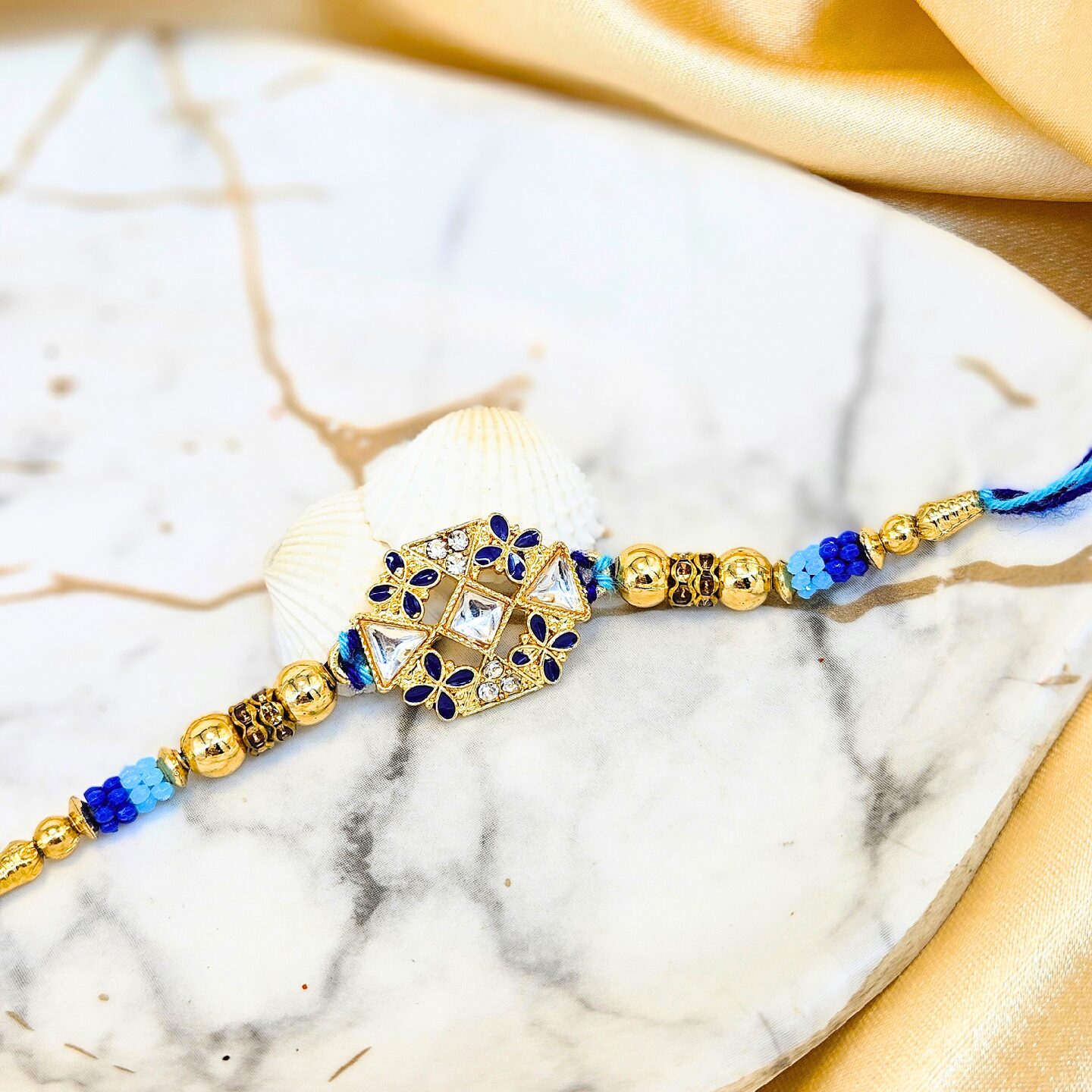 Royal Grid Rakhi